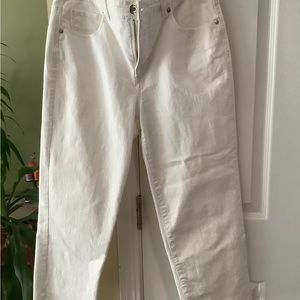 Style & Co.  denim capri. Sz 8